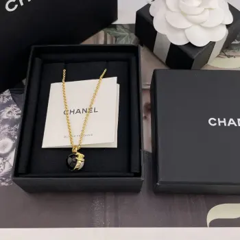 Fragrant black and white ball necklace Replica Chanel Earrings