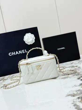AP4940 Pearl Handle Makeup Bag Crossbody Bag Replica Chanel womens bags