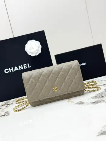 AP0250 Handbag with Chain, Crossbody Bag Replica Chanel womens bags