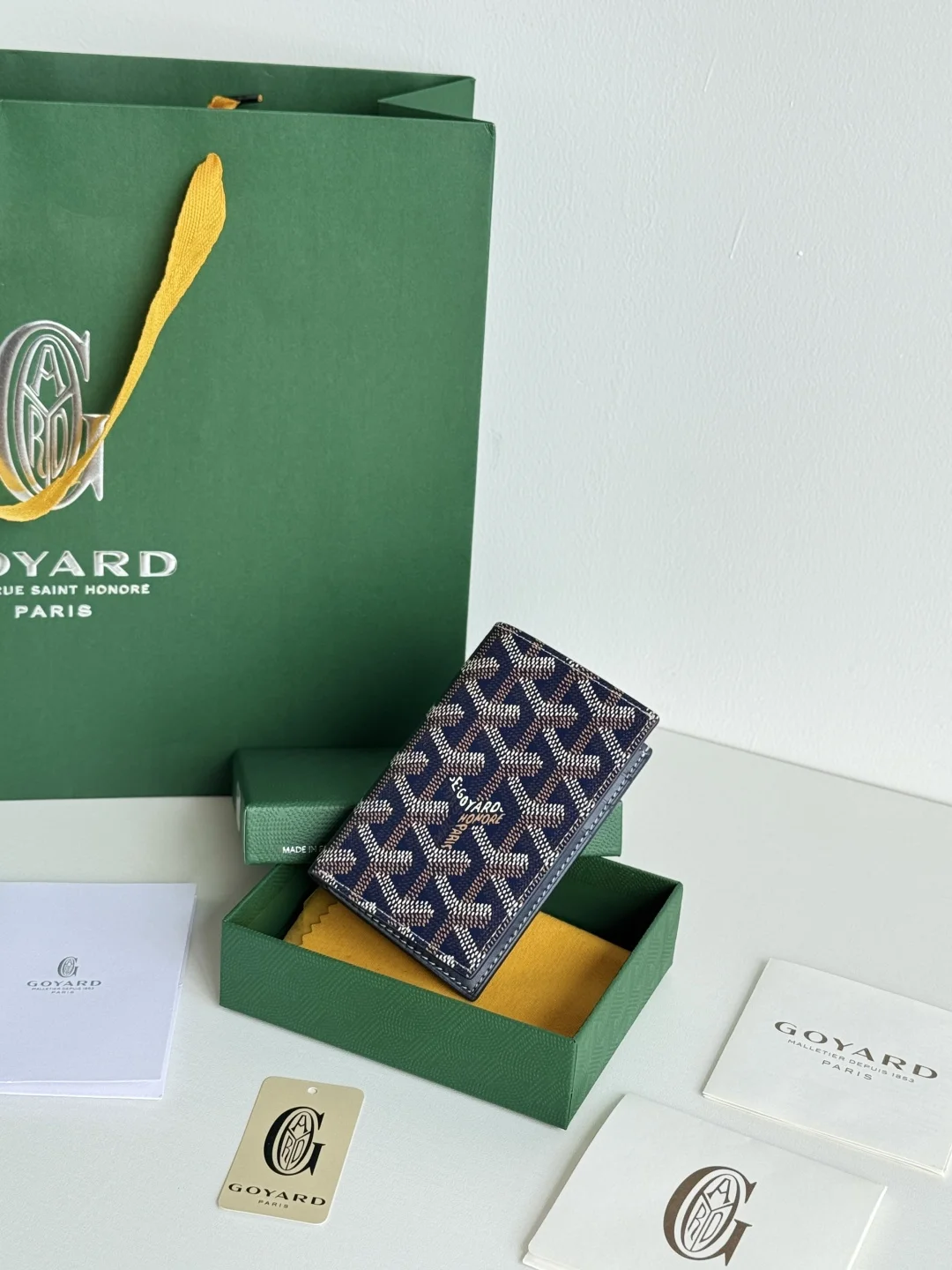 戈雅 3302 丝印系列情侣款护照夹 钱包 戈雅 3302 丝印系列情侣款护照夹 钱包