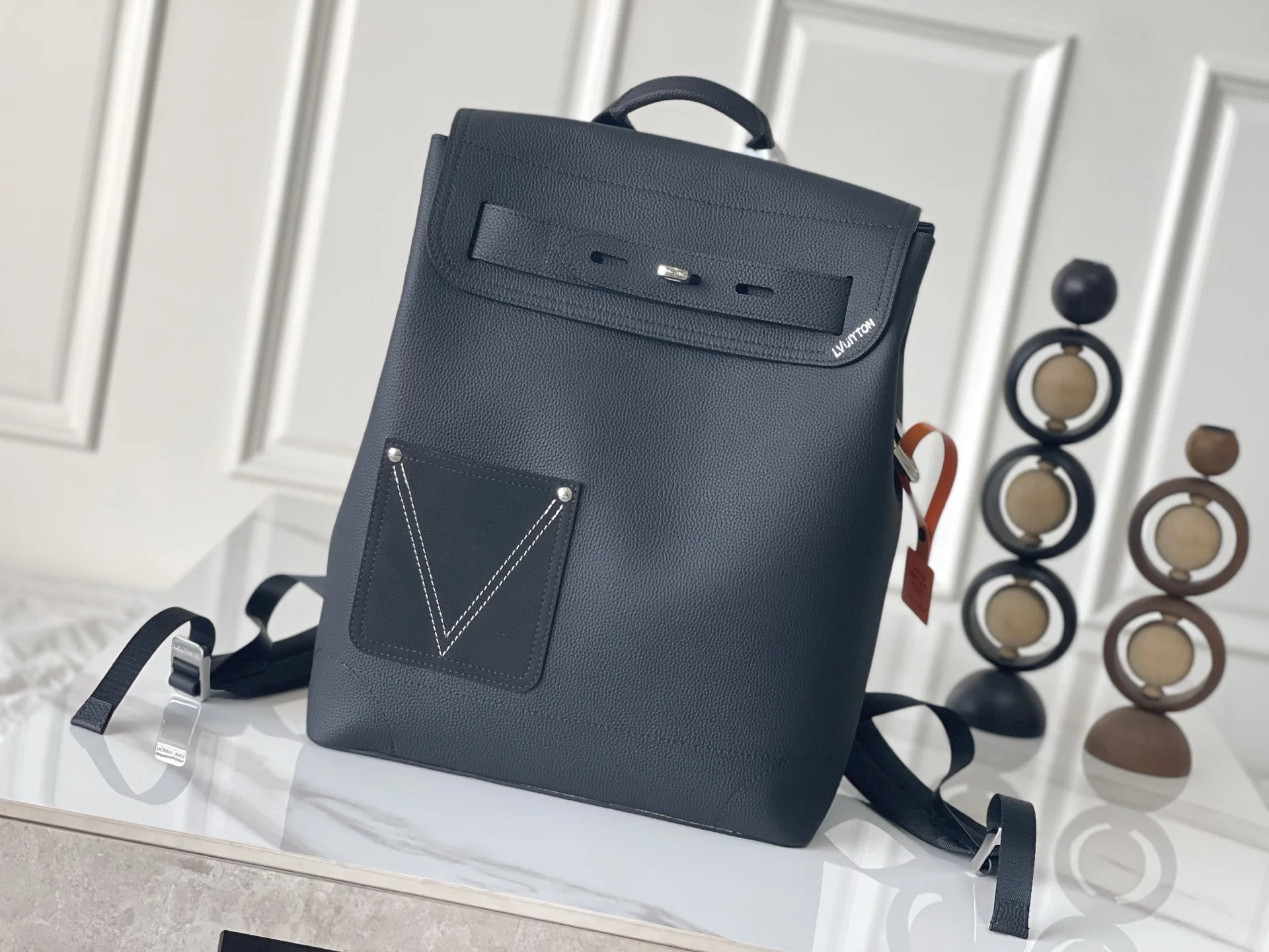 LV M27063 全钢五金双肩包 双肩包 LV M27063 全钢五金双肩包 双肩包