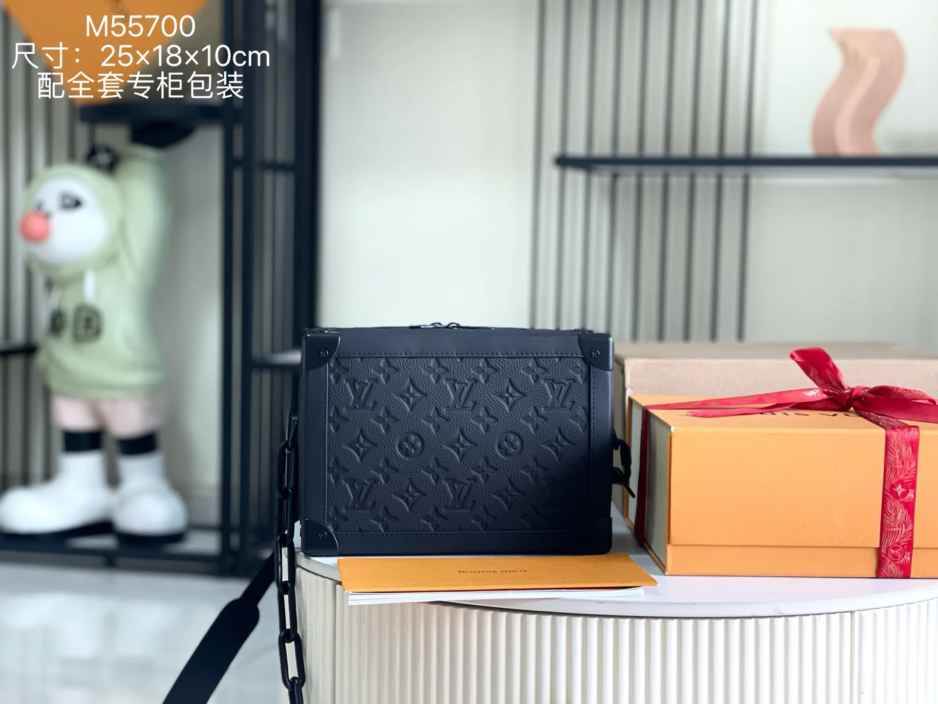 LV M55700 意大利A级皮料肩背包 斜挎包 LV M55700 意大利A级皮料肩背包 斜挎包