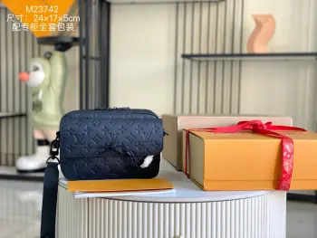 M23742 意大利A级皮料包 斜挎包 高仿LV男包