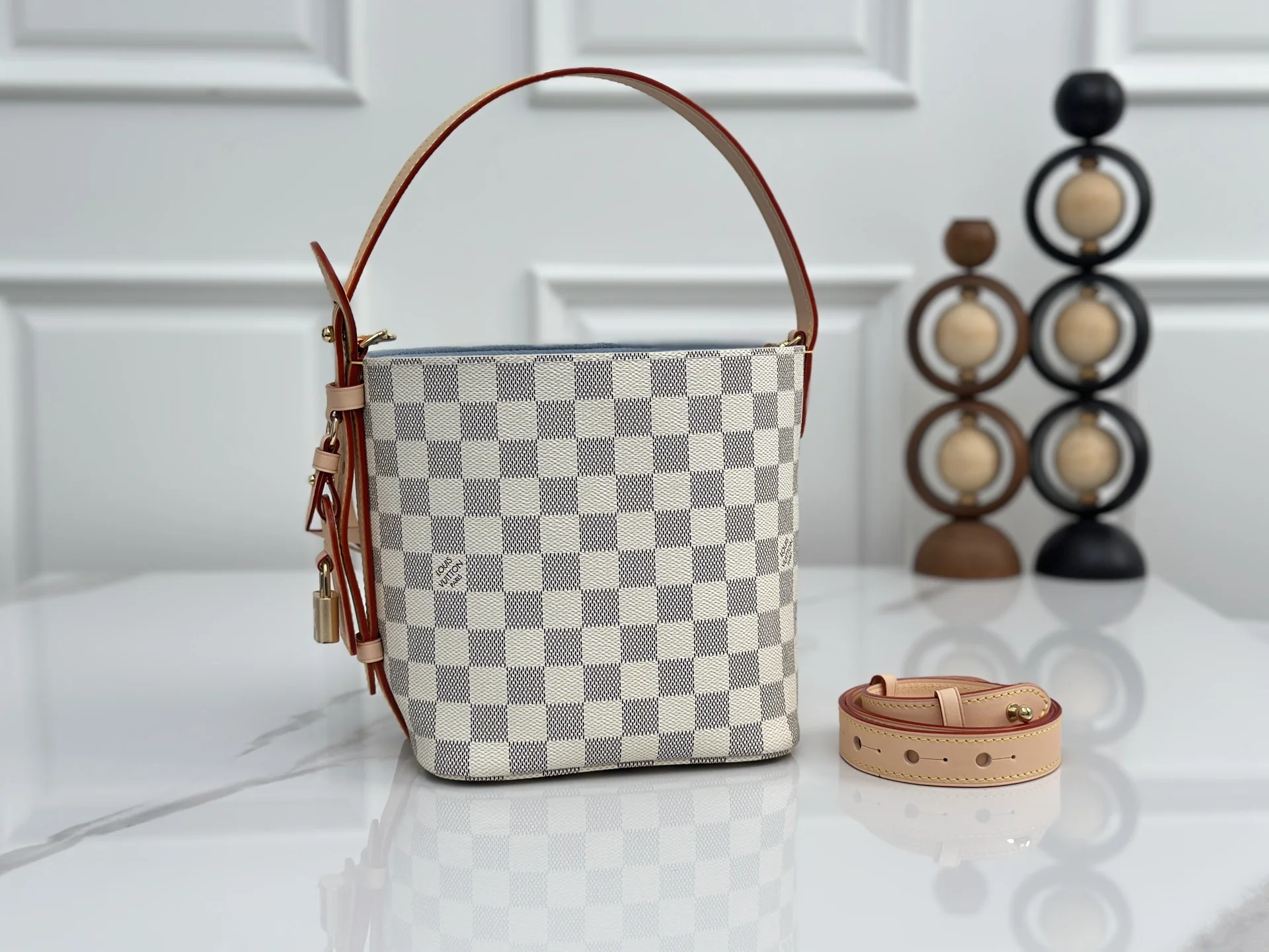 LV N40855 变码芯片白格手袋 单肩包