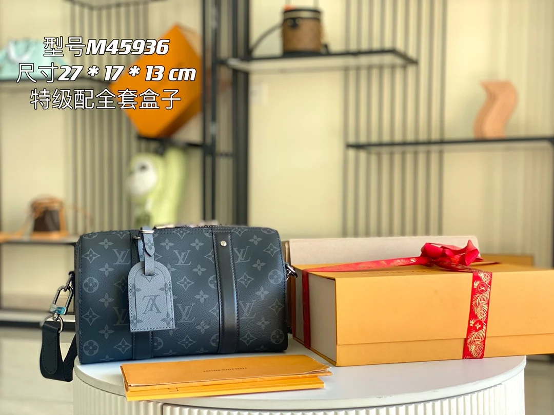 LV M45936 特级全钢五金意大利A级皮包 斜挎包