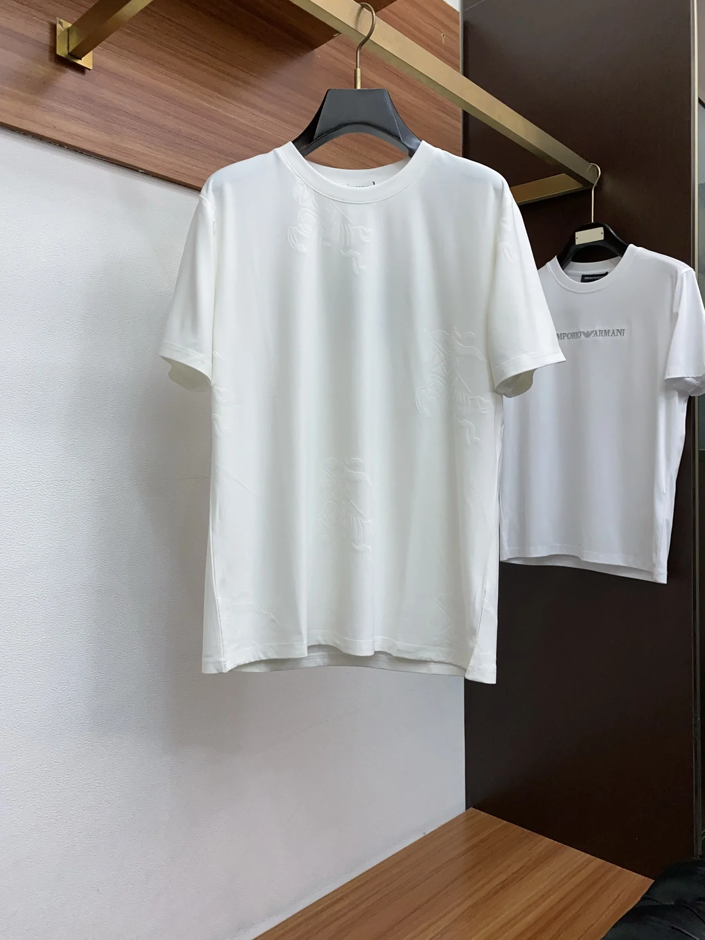 巴宝莉 春夏新款 纯棉质圆领短袖T恤衫