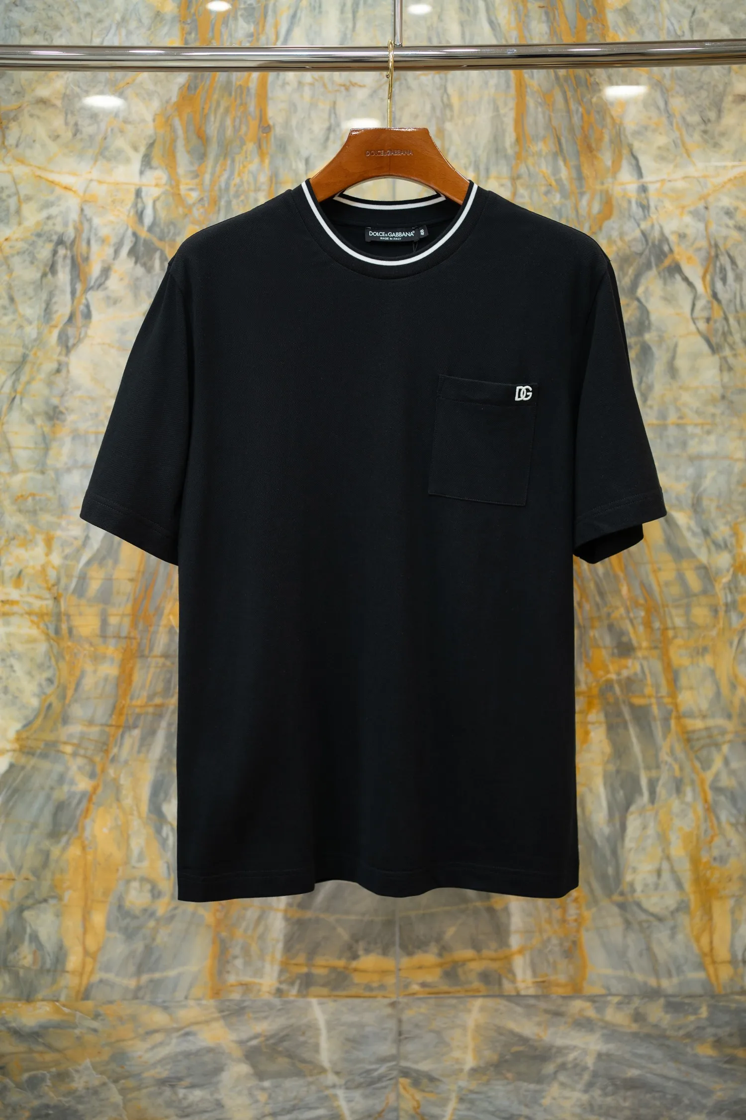 杜嘉班纳 2026SS新款字母刺绣lT恤