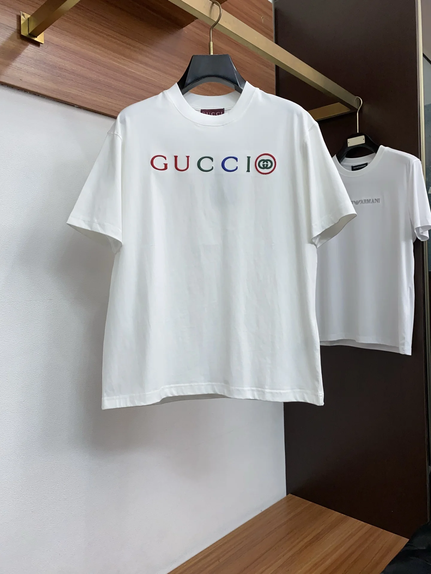 古奇 春夏新款 纯棉质圆领短袖T恤衫 古奇 春夏新款 纯棉质圆领短袖T恤衫