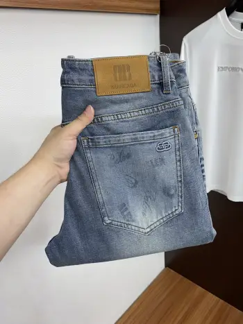 2026早春最新款牛仔裤 高仿巴黎世家牛仔裤