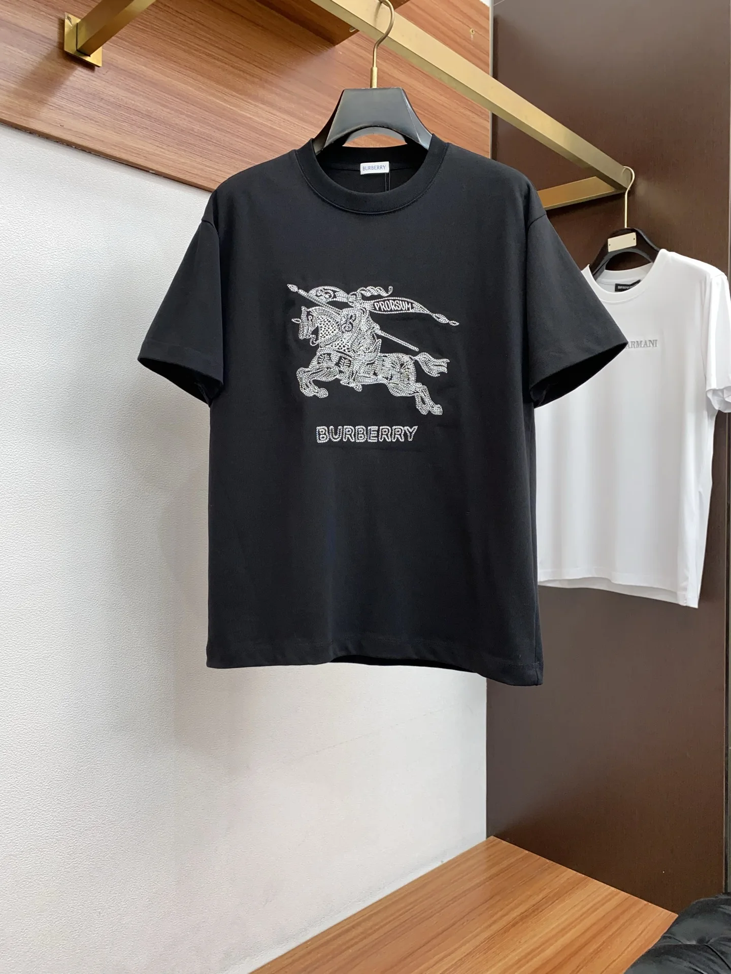 巴宝莉 2026新款时尚休闲短袖