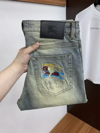 2026 SS Spring/Summer New Slim Fit Straight Leg Jeans Replica Burberry Jeans