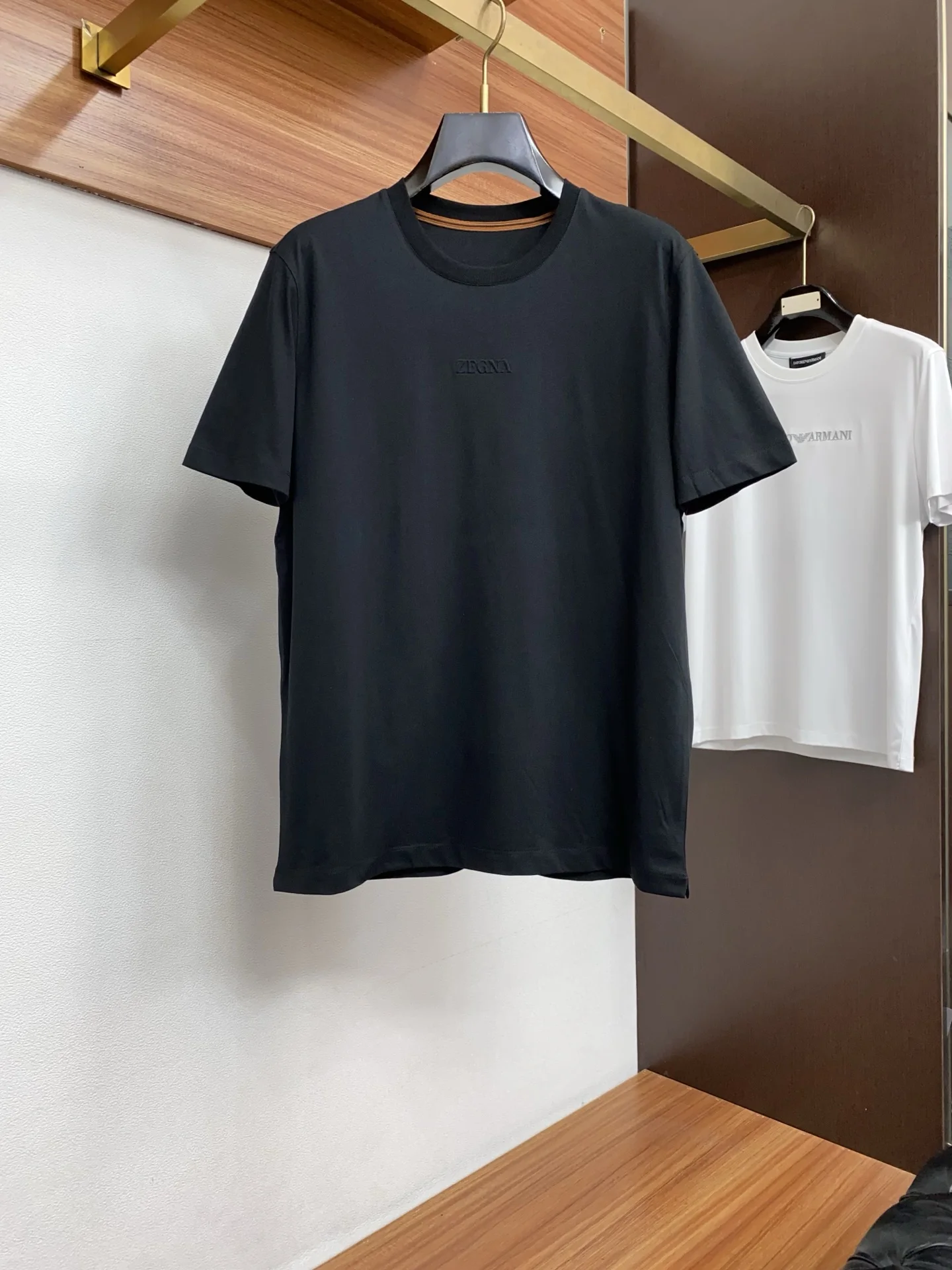 杰尼亚 2026新款百搭短袖 杰尼亚 2026新款百搭短袖