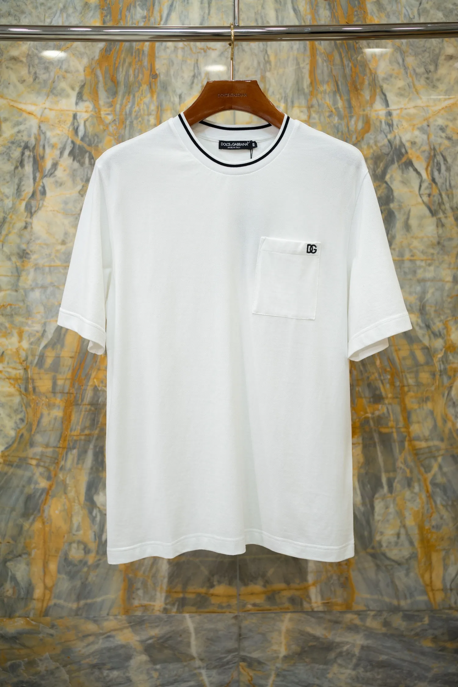 杜嘉班纳 2026SS新款字母刺绣lT恤