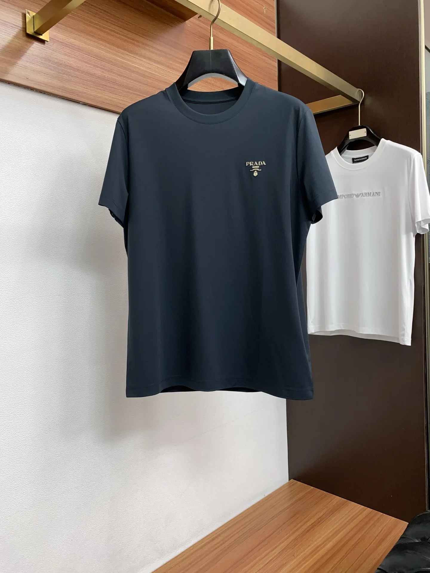 普拉达 春夏新款 男士纯棉质圆领短袖T恤衫