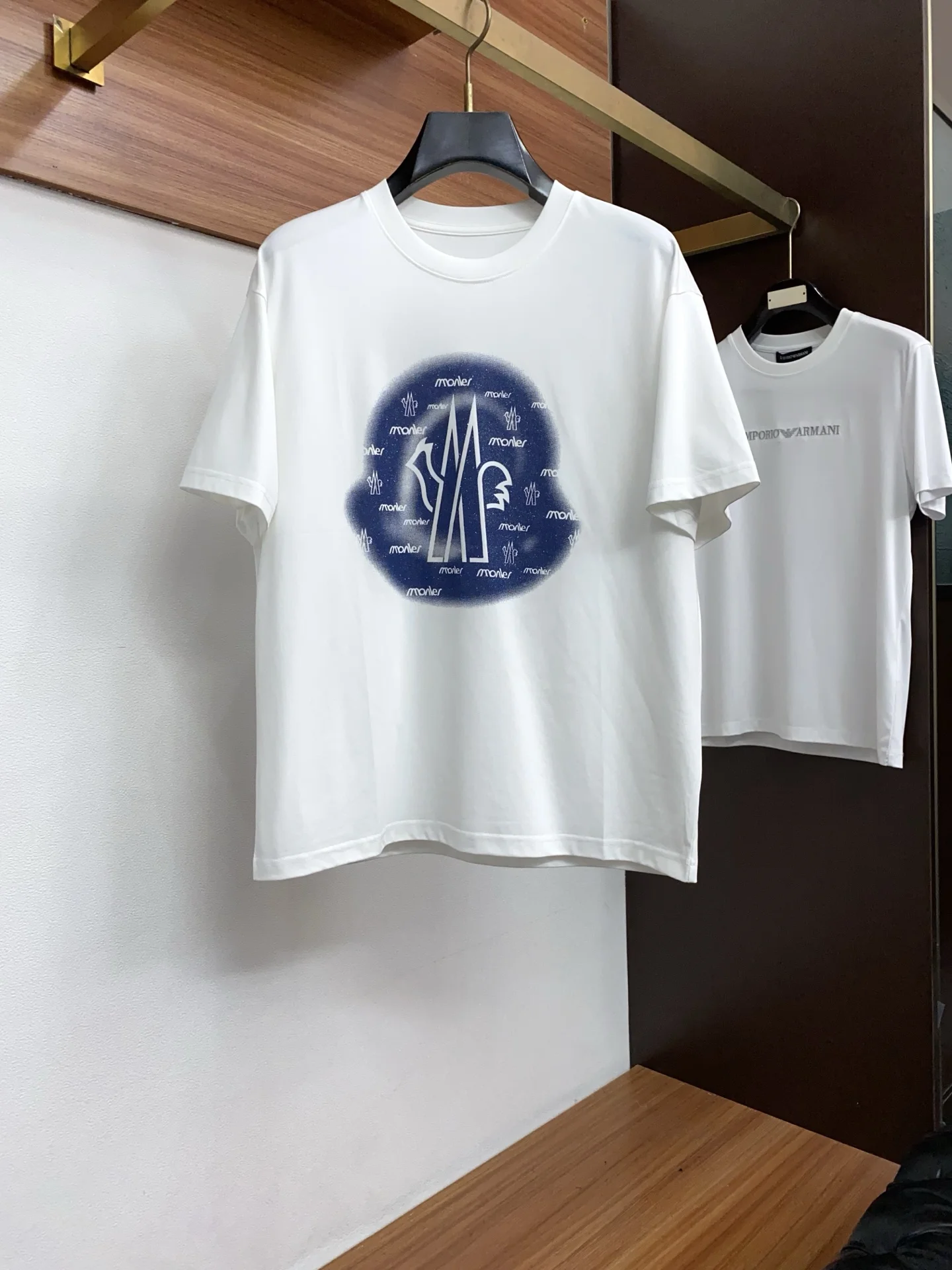 蒙口 新工艺logo纯棉质微阔版圆领男士短袖T恤