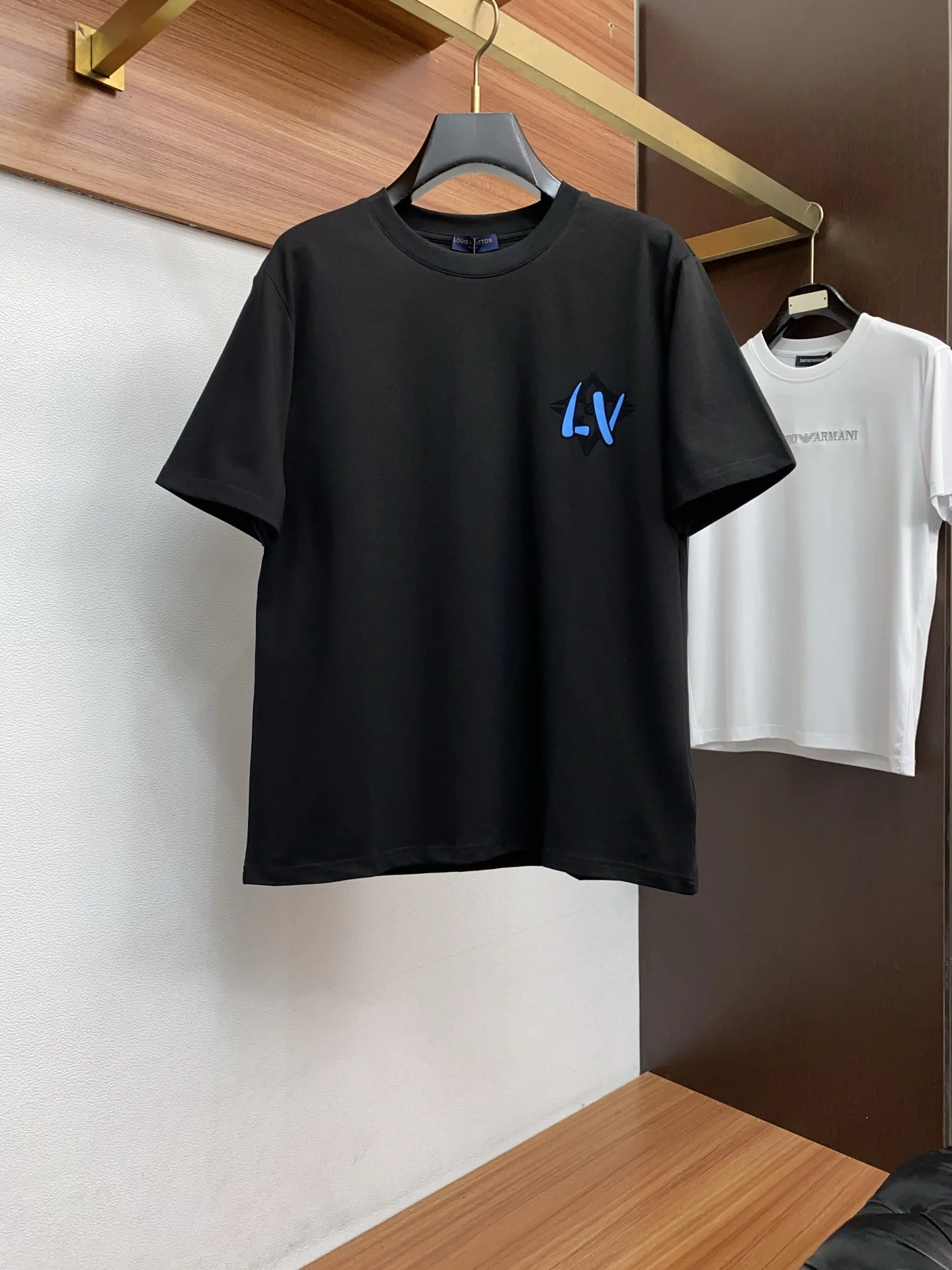 LV 春夏新款 纯棉质圆领短袖T恤衫