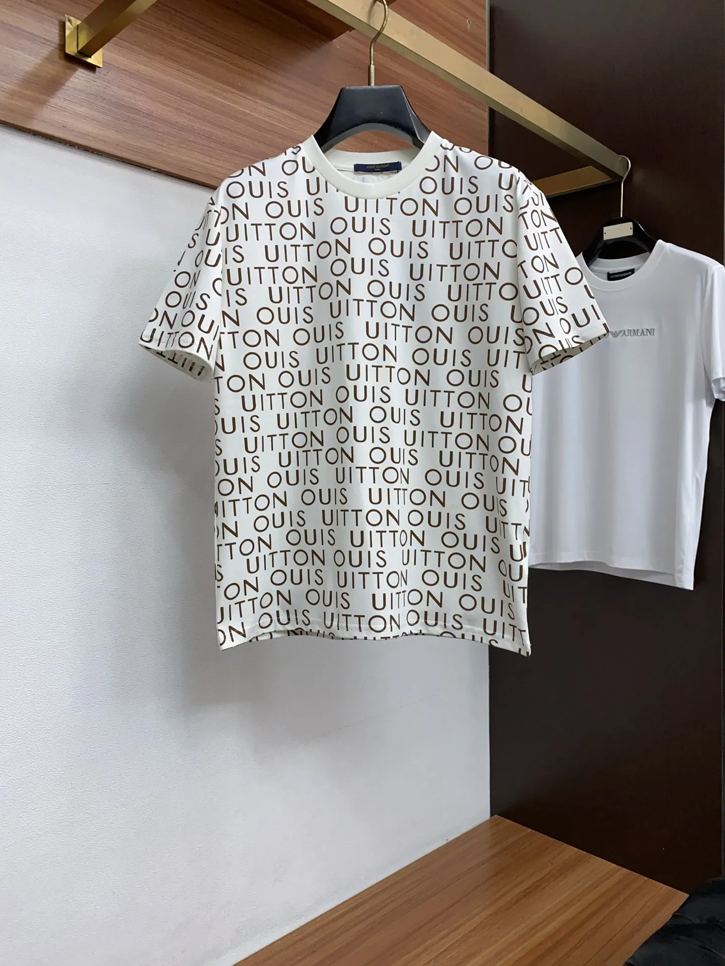 LV 春夏新款 纯棉质圆领短袖T恤衫