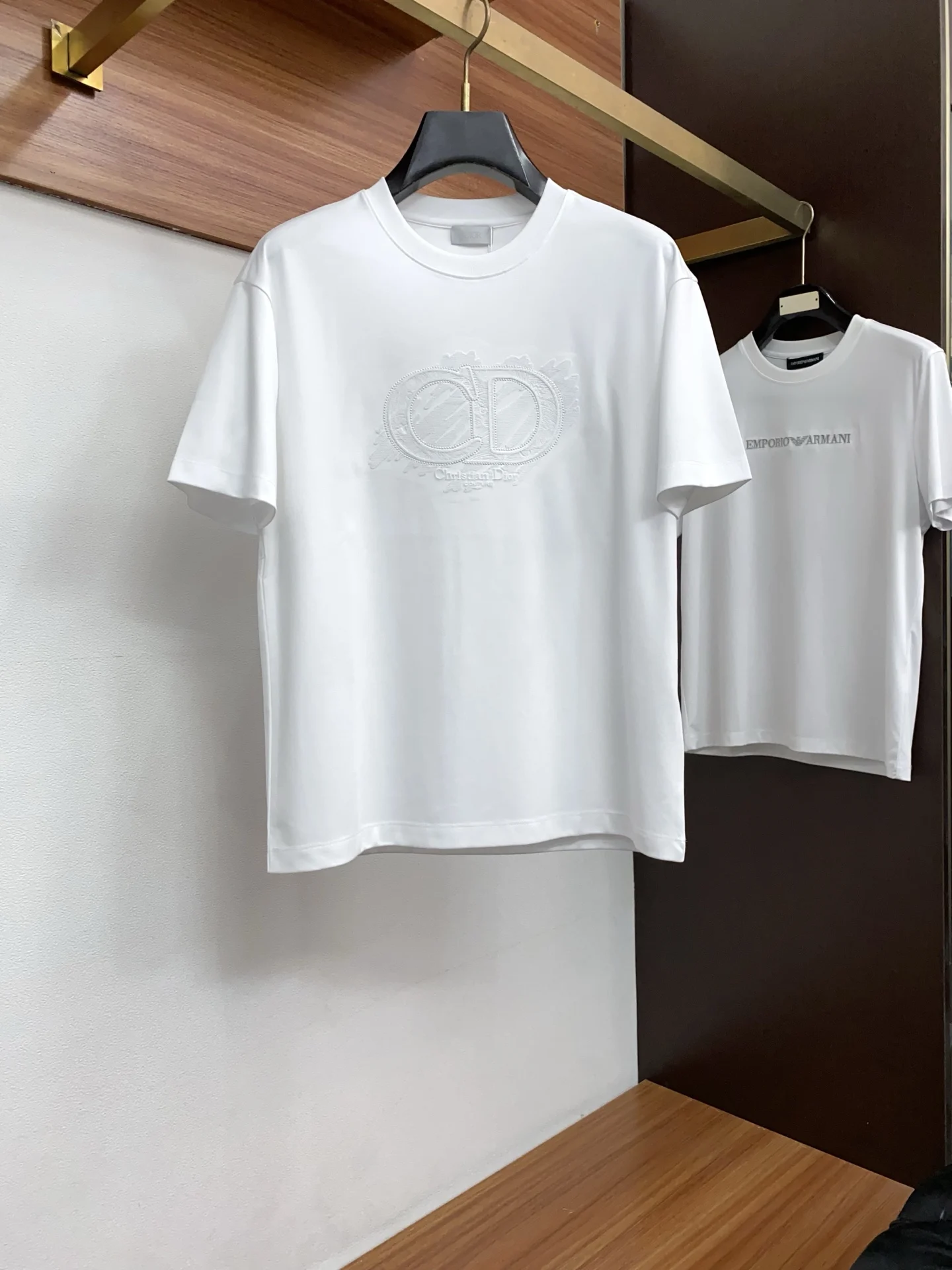 迪奥 2026新款百搭短袖 迪奥 2026新款百搭短袖