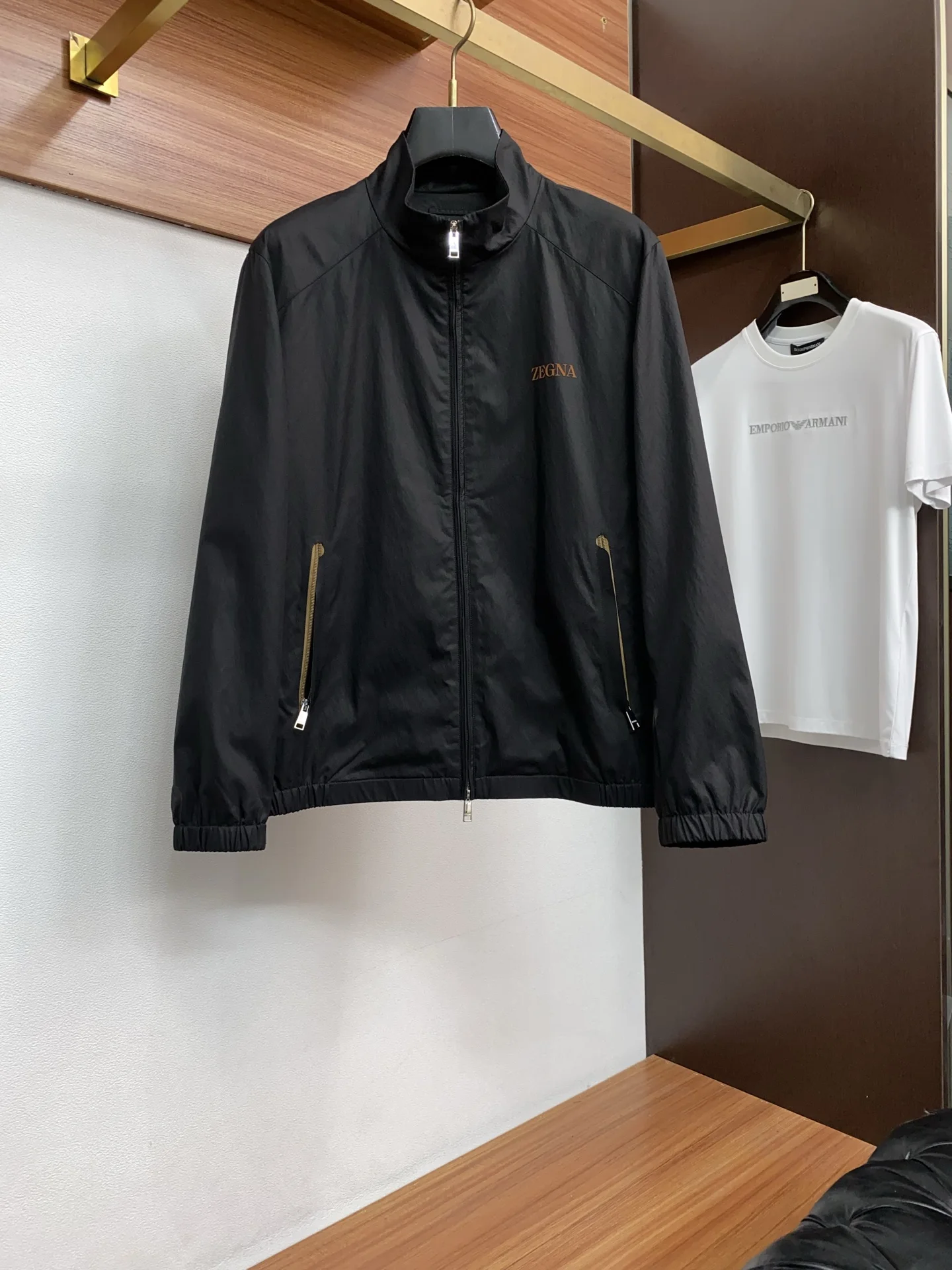 杰尼亚 2026新款男士休闲定麻棉针织拼接西立领夹克外套 杰尼亚 2026新款男士休闲定麻棉针织拼接西立领夹克外套