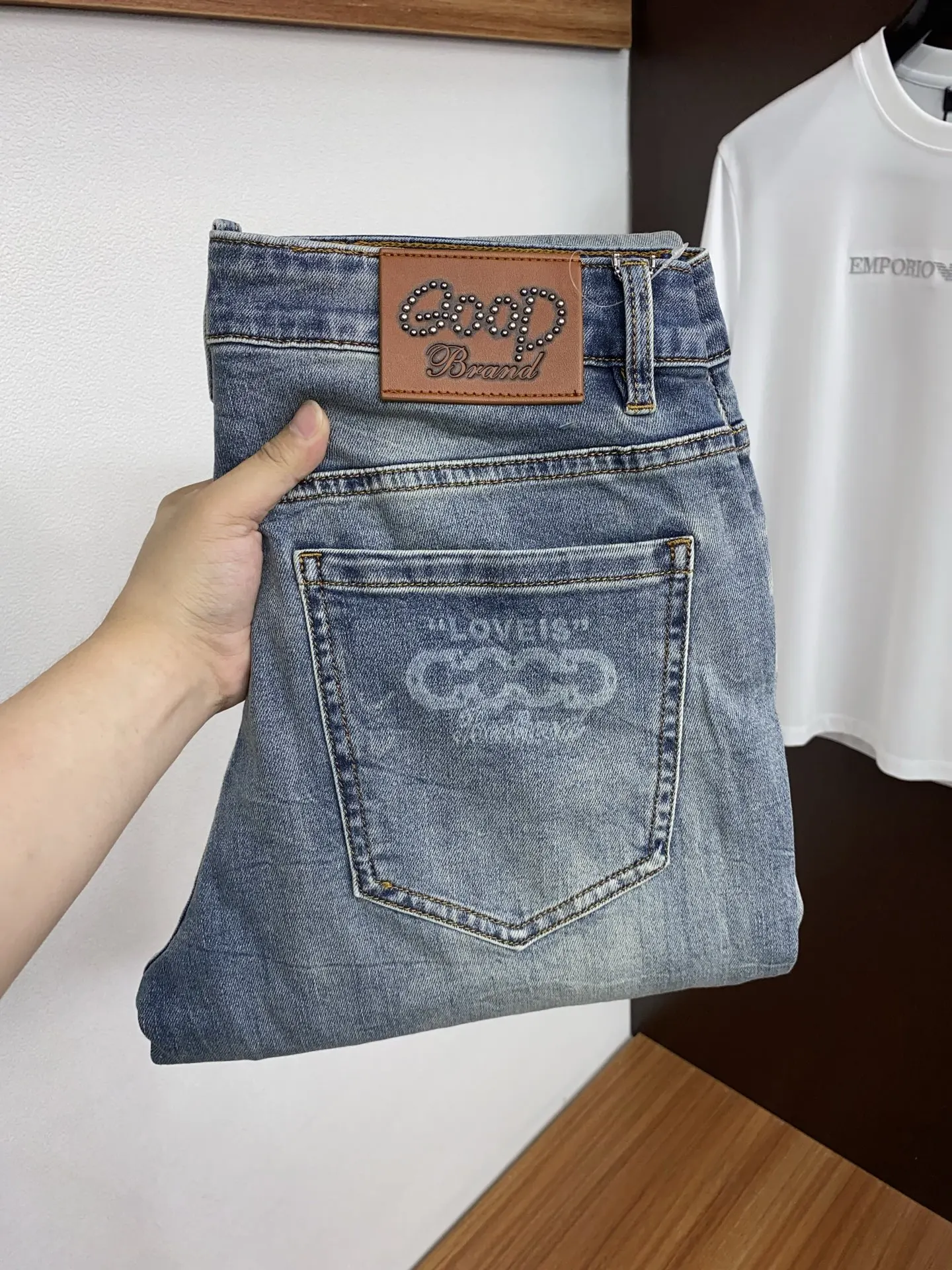 巴黎世家 2026早春最新款牛仔裤 巴黎世家 2026早春最新款牛仔裤