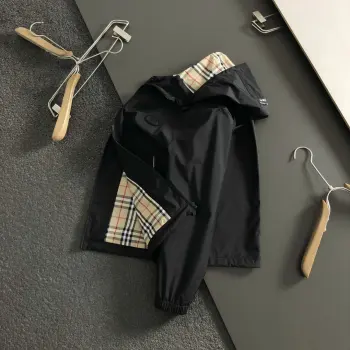 2026 Spring/Summer Trendy Brand Plaid Leather Jacket Replica Burberry Jackets and Outerwear