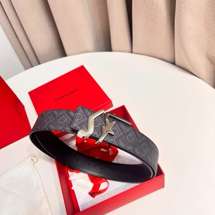 菲拉格慕 双面进口牛皮男士真皮腰带 菲拉格慕 双面进口牛皮男士真皮腰带