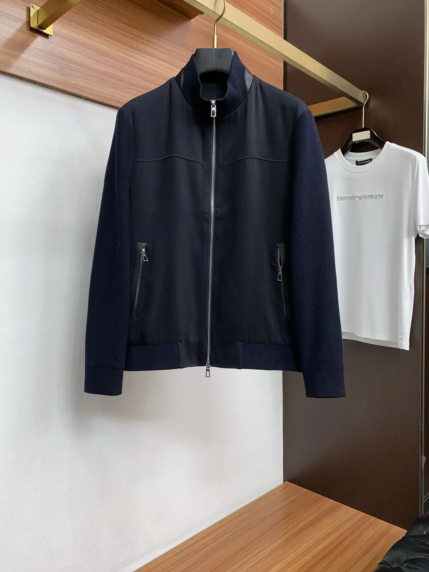 诺悠翩雅  2026新款男士休闲定麻棉针织拼接西立领夹克外套