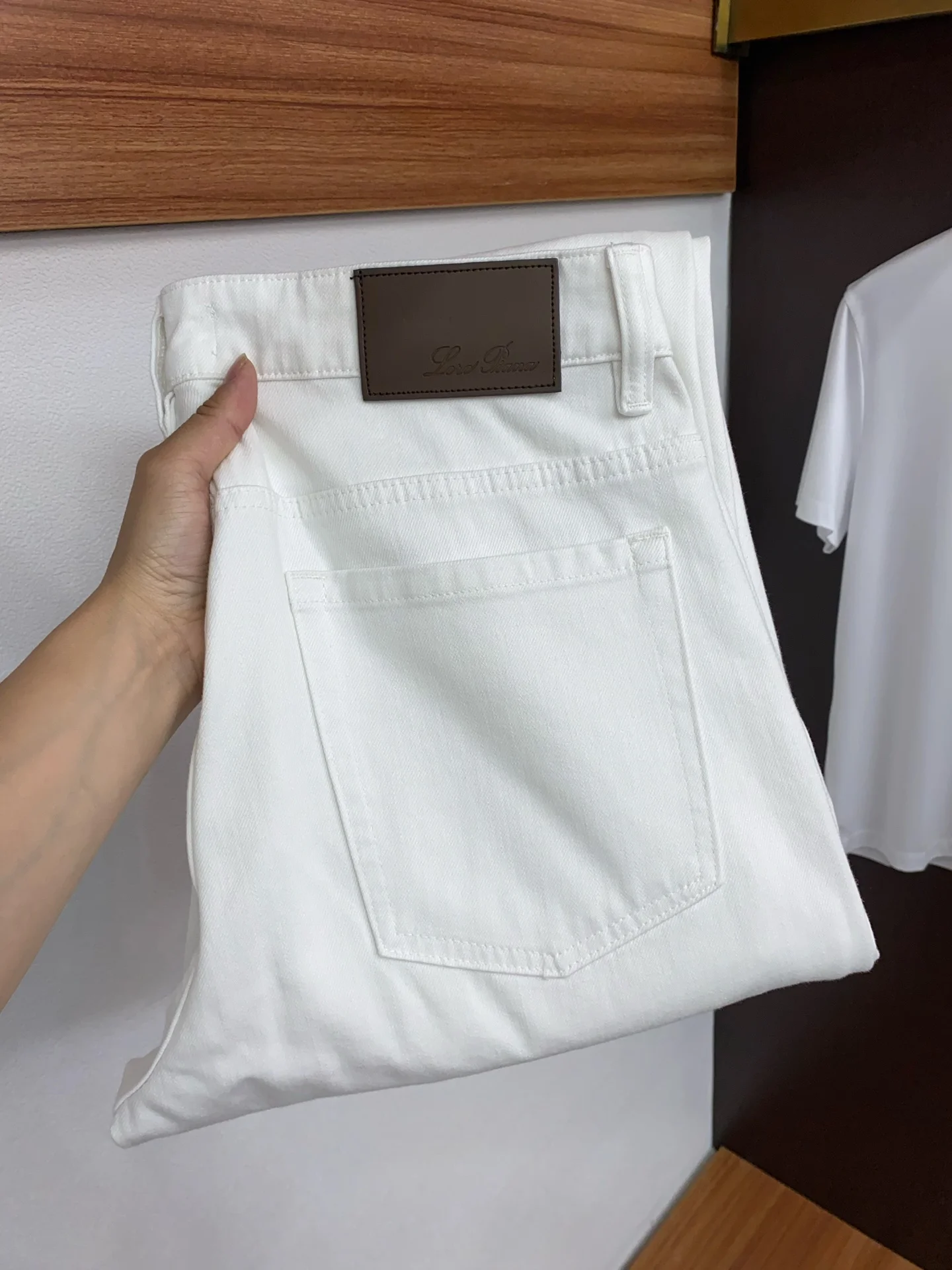 诺悠翩雅 2026早春最新款老钱风牛仔裤