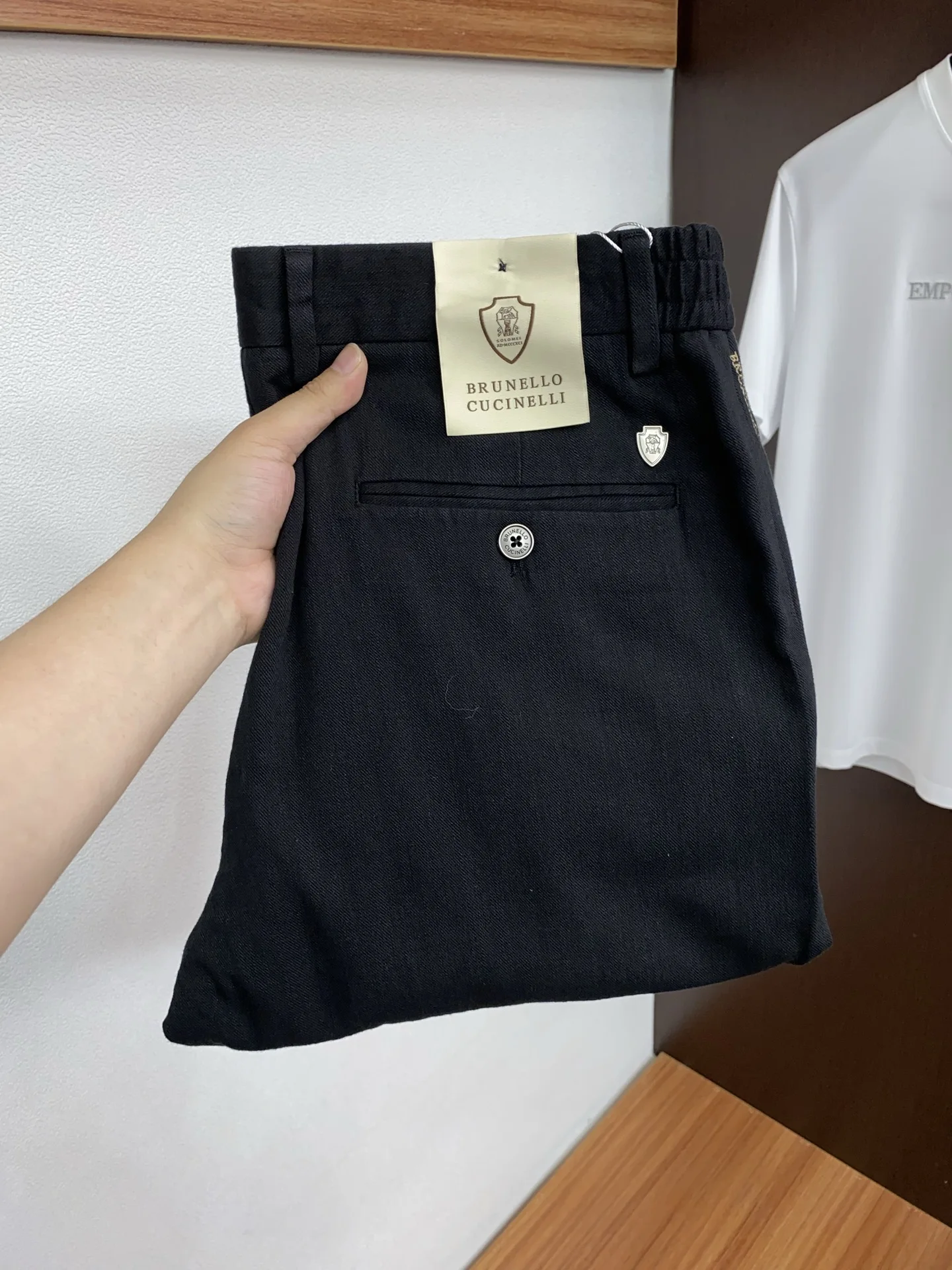 布鲁内洛库奇内利 早春新品 原单男士西装休闲西裤 布鲁内洛库奇内利 早春新品 原单男士西装休闲西裤