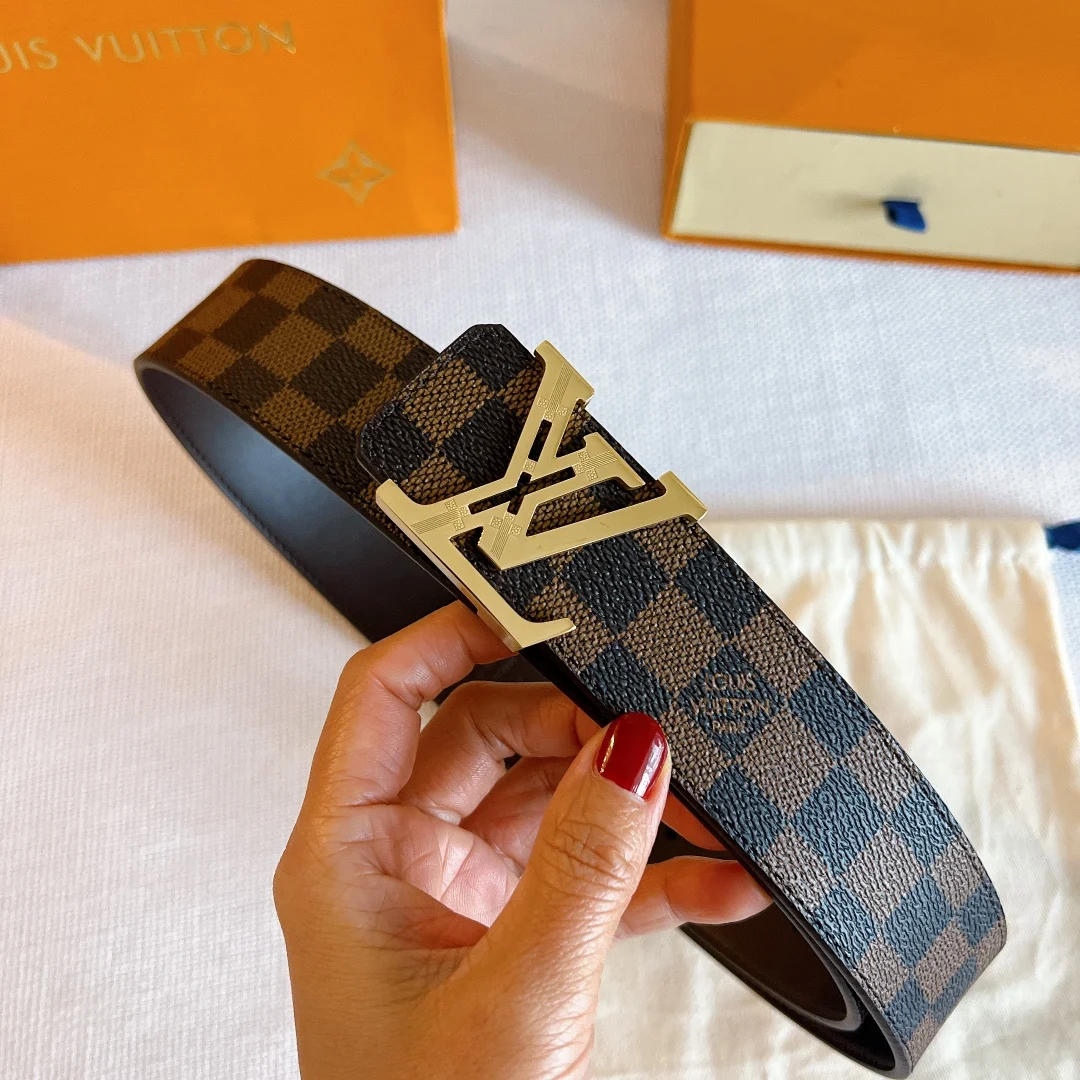 LV 正品一体铸造五金钢扣男士腰带 LV 正品一体铸造五金钢扣男士腰带