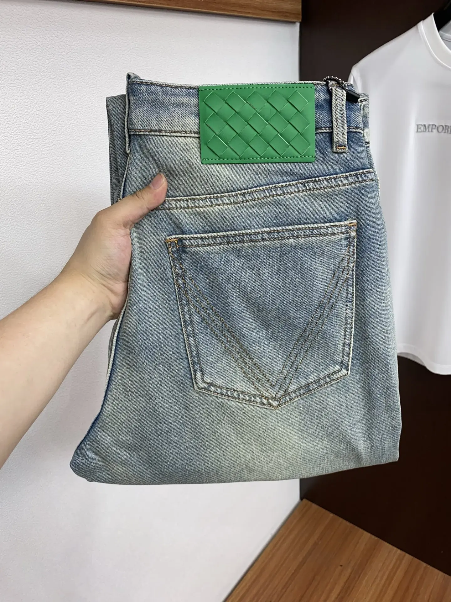 LV 2026早春最新款牛仔裤 LV 2026早春最新款牛仔裤