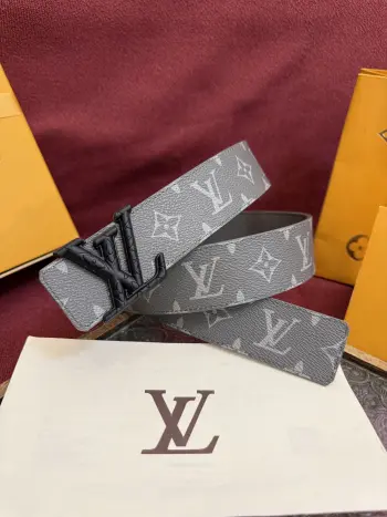 Classic embossed double-sided men s belt Replica Louis Vuitton Mens Belts