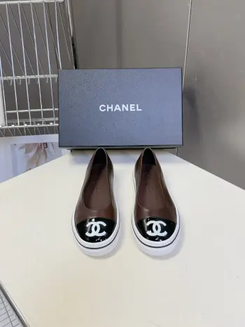 香奈儿双C浅口厚底一脚蹬休闲鞋 高仿香奈儿女士休闲鞋/板鞋