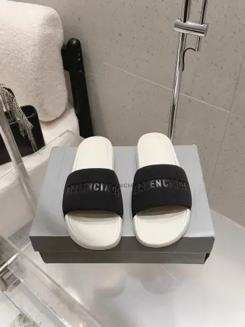  巴黎世家 春夏沙滩拖鞋 高仿巴黎世家女士凉鞋/拖鞋