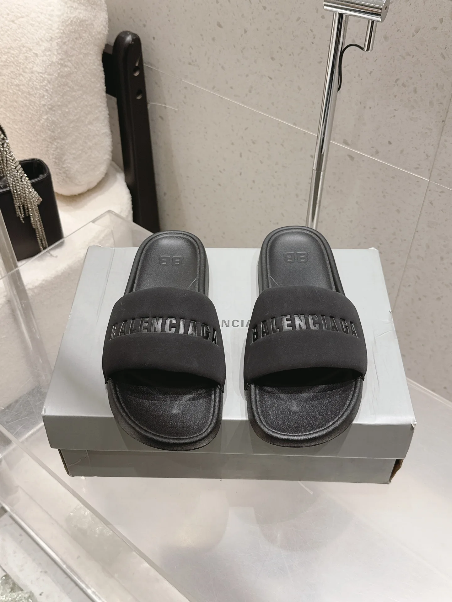 巴黎世家  巴黎世家 春夏沙滩拖鞋