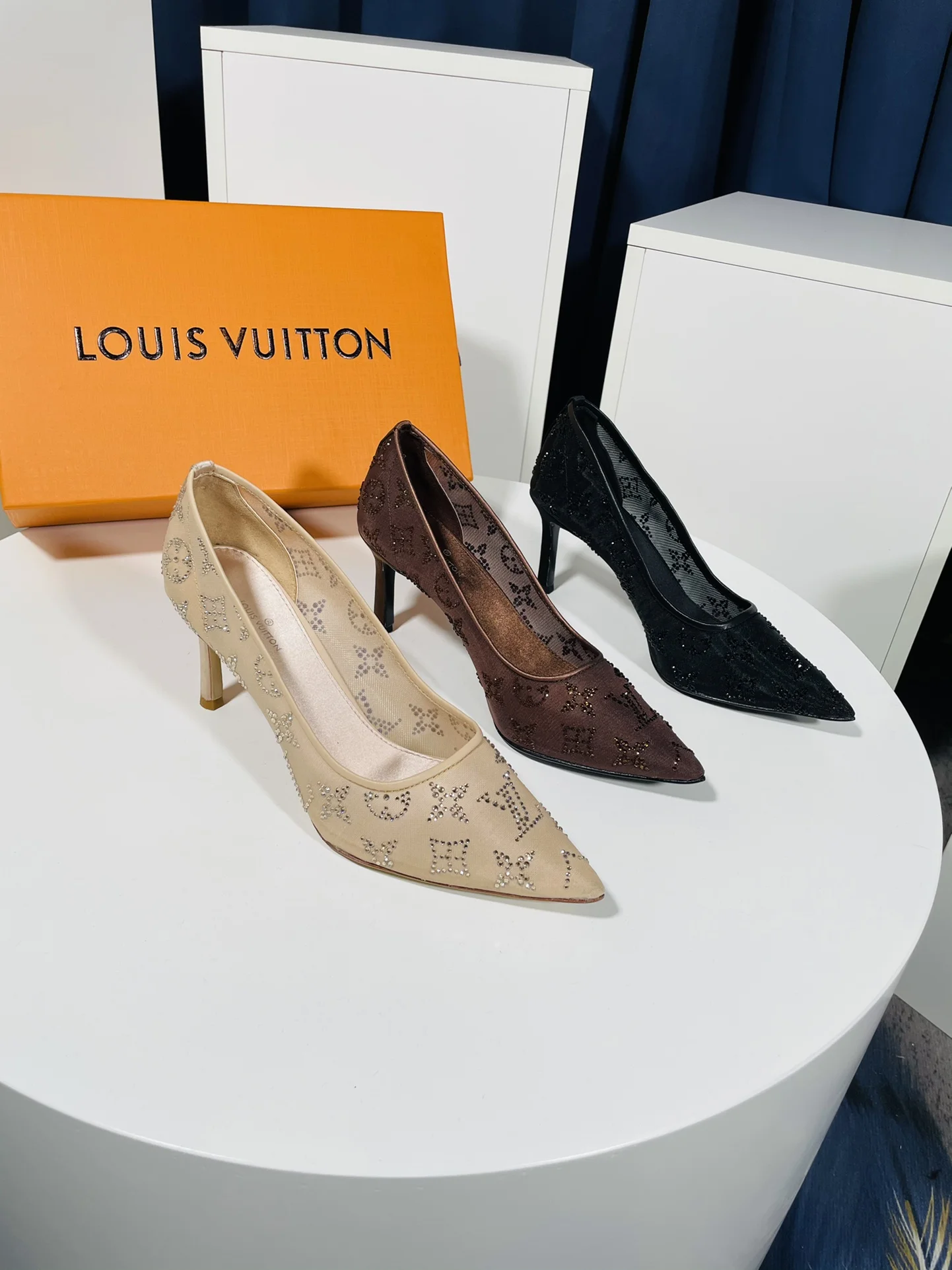 LV 秋冬新款经典双层加厚透网真丝 女士高跟鞋