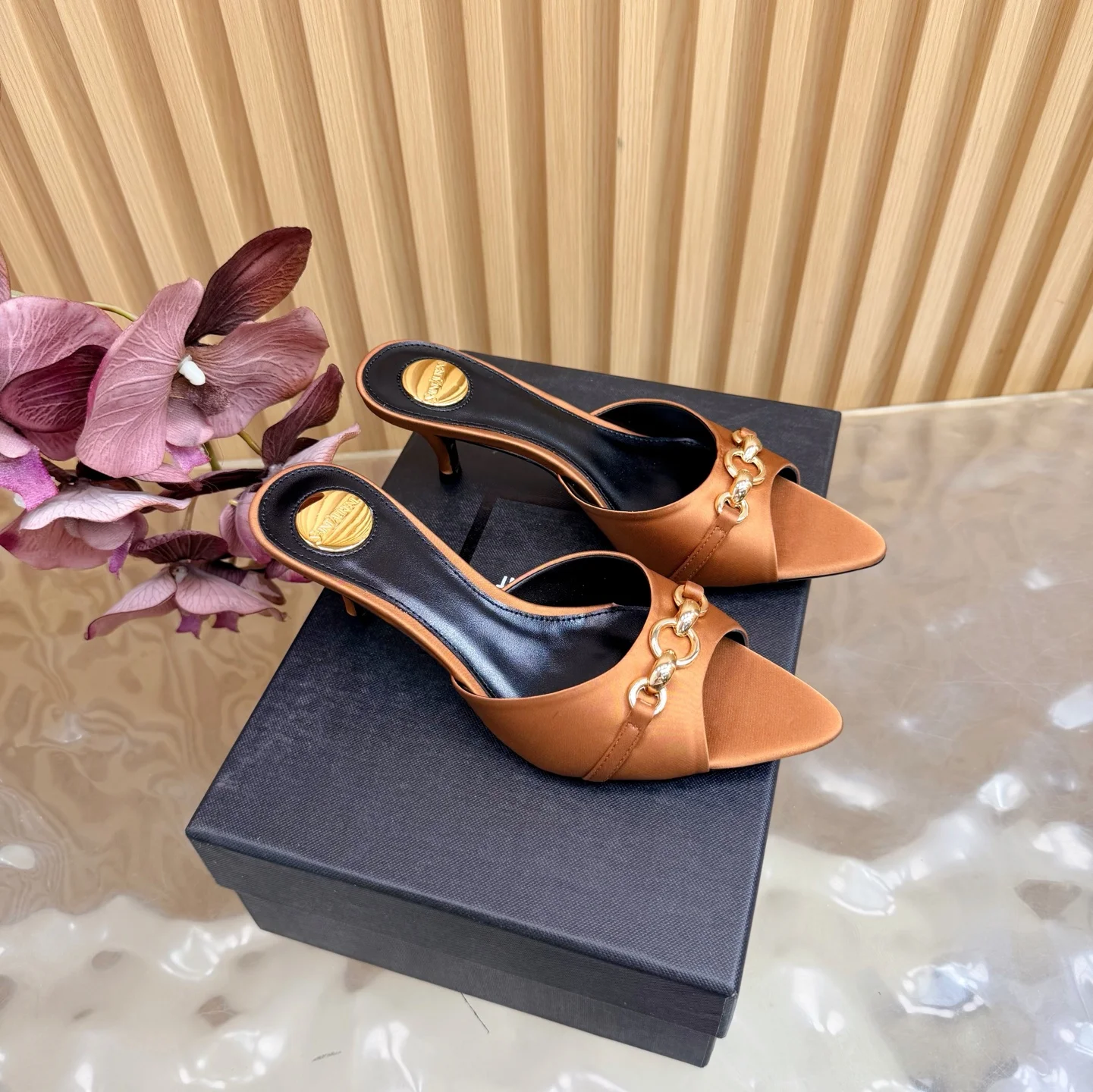 圣罗兰 圣罗兰家YSL经典秀款猫跟凉鞋 圣罗兰 圣罗兰家YSL经典秀款猫跟凉鞋