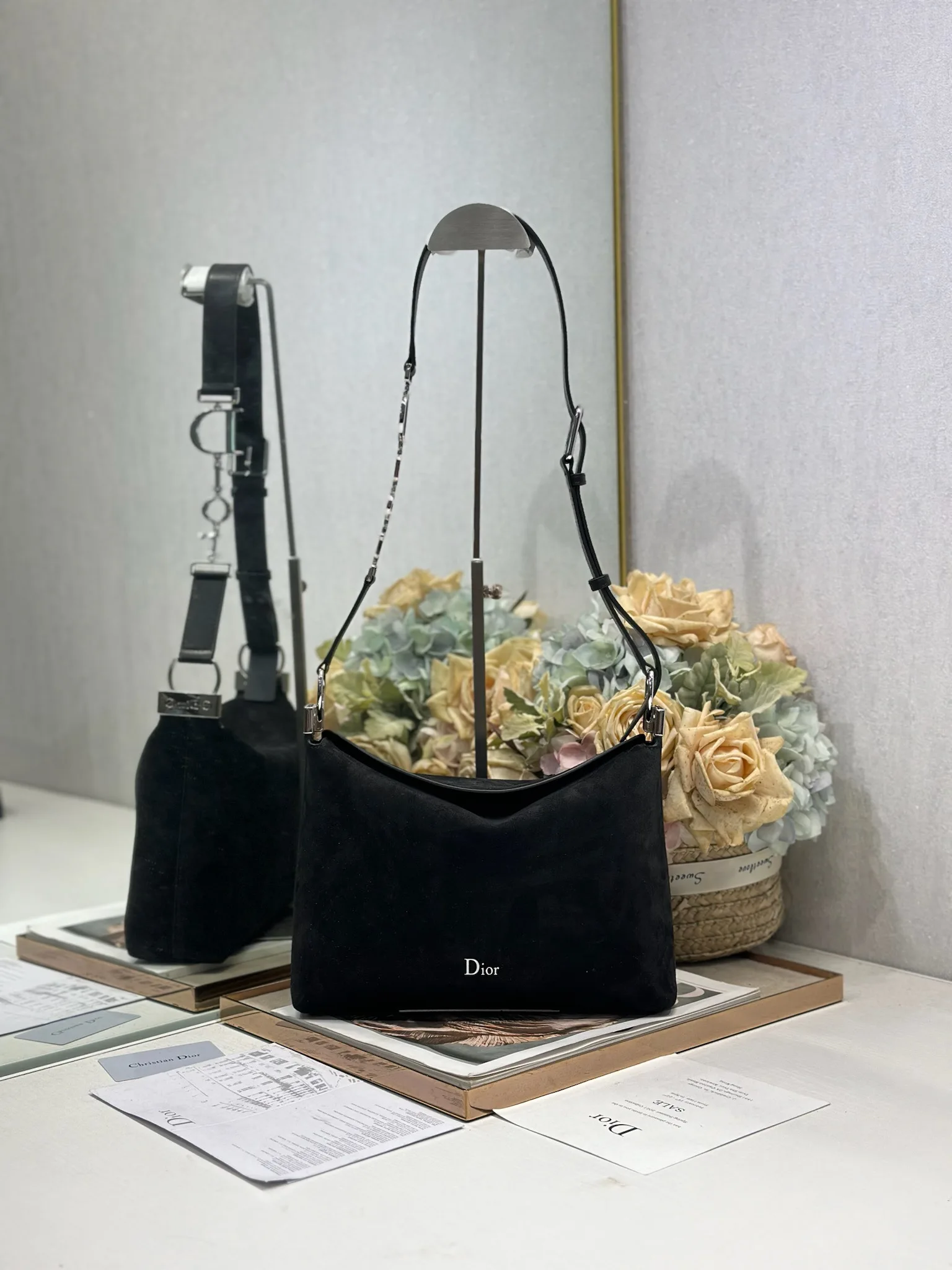 Dior 1411 Spring/Summer Color-Block Small Handbag Women s Shoulder Bag