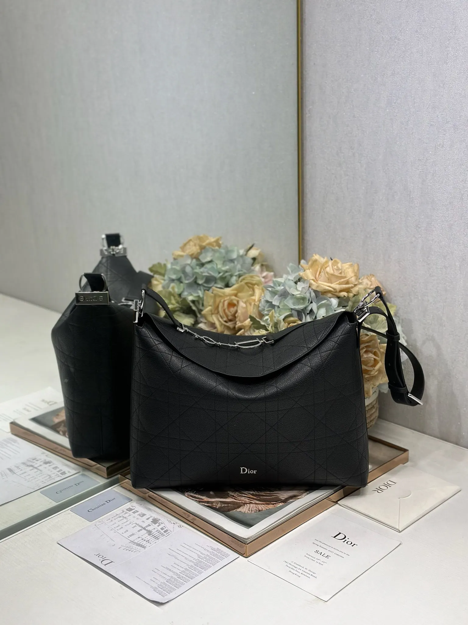 Dior 1414 Spring/Summer Color-Block Small Handbag Women s Shoulder Bag