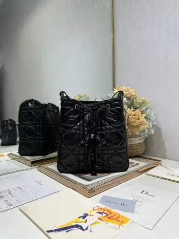 2852 Sheepskin Handbag Women s Crossbody Bag Replica Dior womens bags