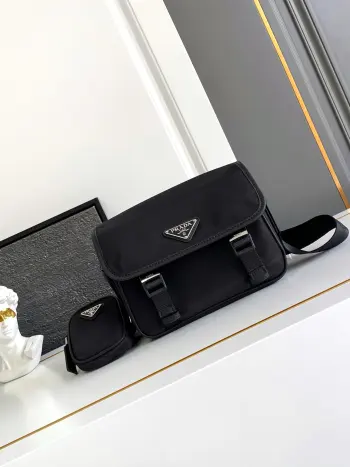 2VD034 Nylon Triangle Tag Messenger Bag Men s Crossbody Bag Replica Prada mens bags