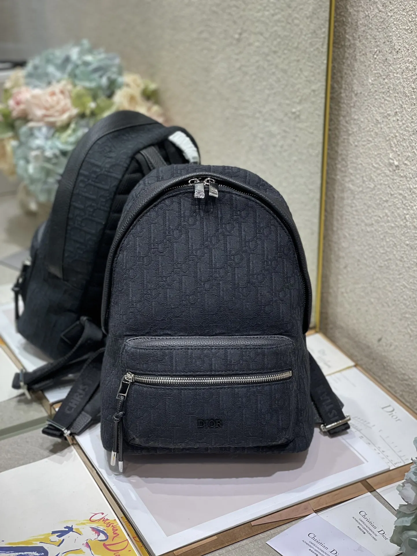 迪奥 212 黑色粒面牛皮双肩背包 双肩包 迪奥 212 黑色粒面牛皮双肩背包 双肩包