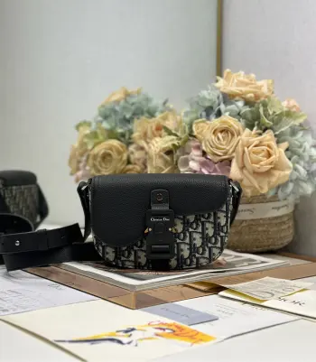 435 Printed Cowhide Saddle Flap Messenger Bag Men s Crossbody Bag Replica Dior mens bags