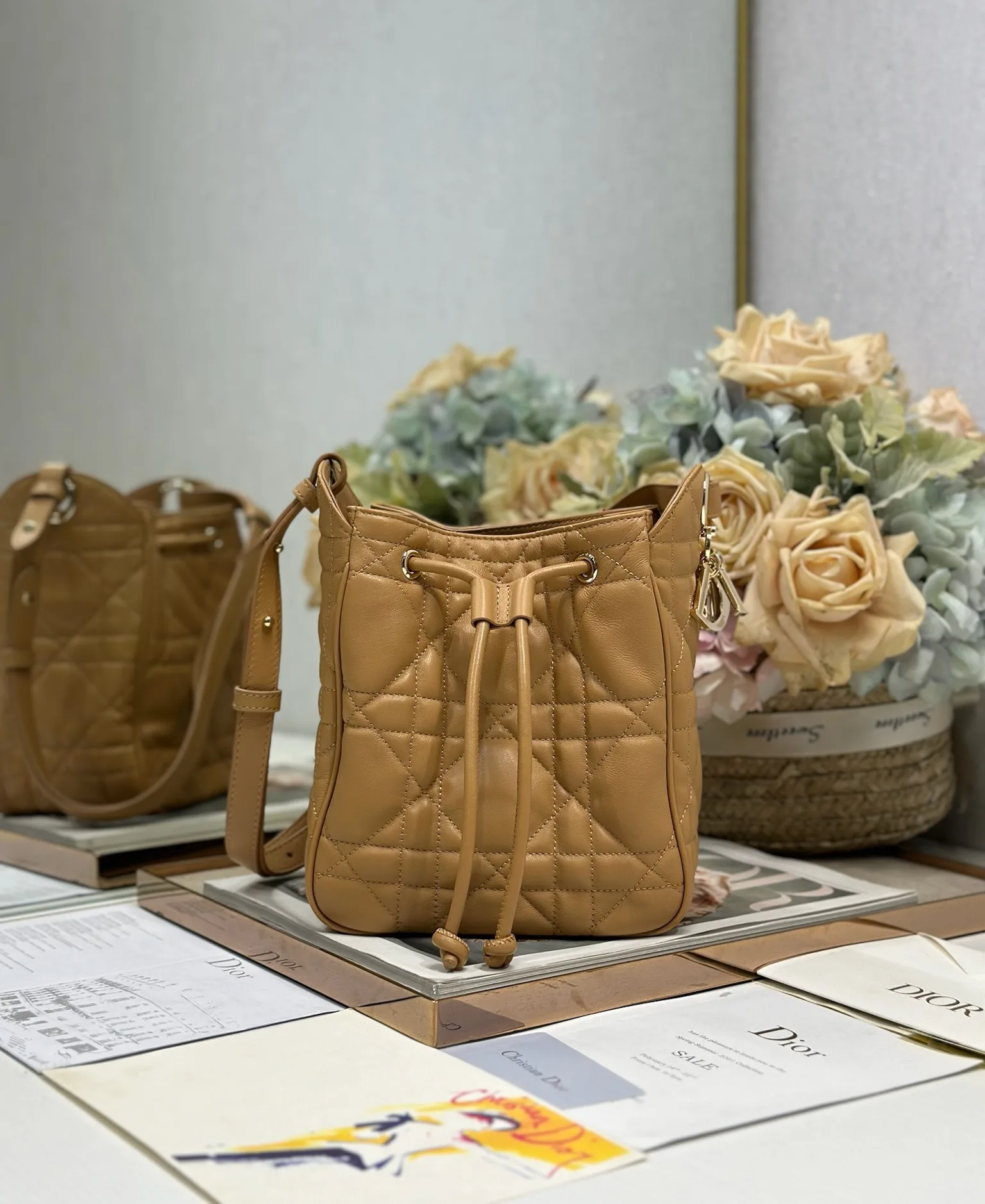 迪奥 2851 秋冬时尚百搭桶式手袋 女士斜挎包