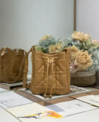 2851 Sheepskin Leather Handbag Women s Crossbody Bag Replica Dior womens bags