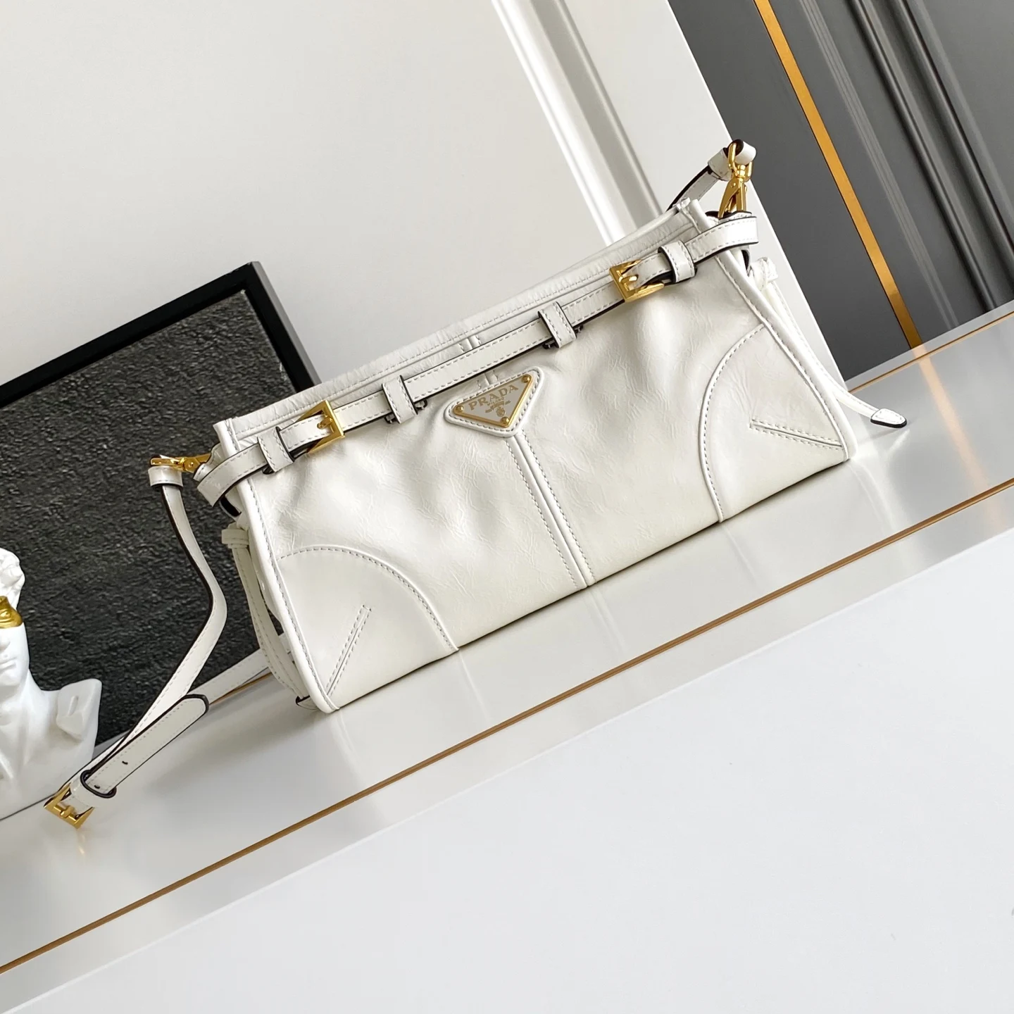 普拉达 1BA215 进口油腊皮斜跨包 女士斜挎包