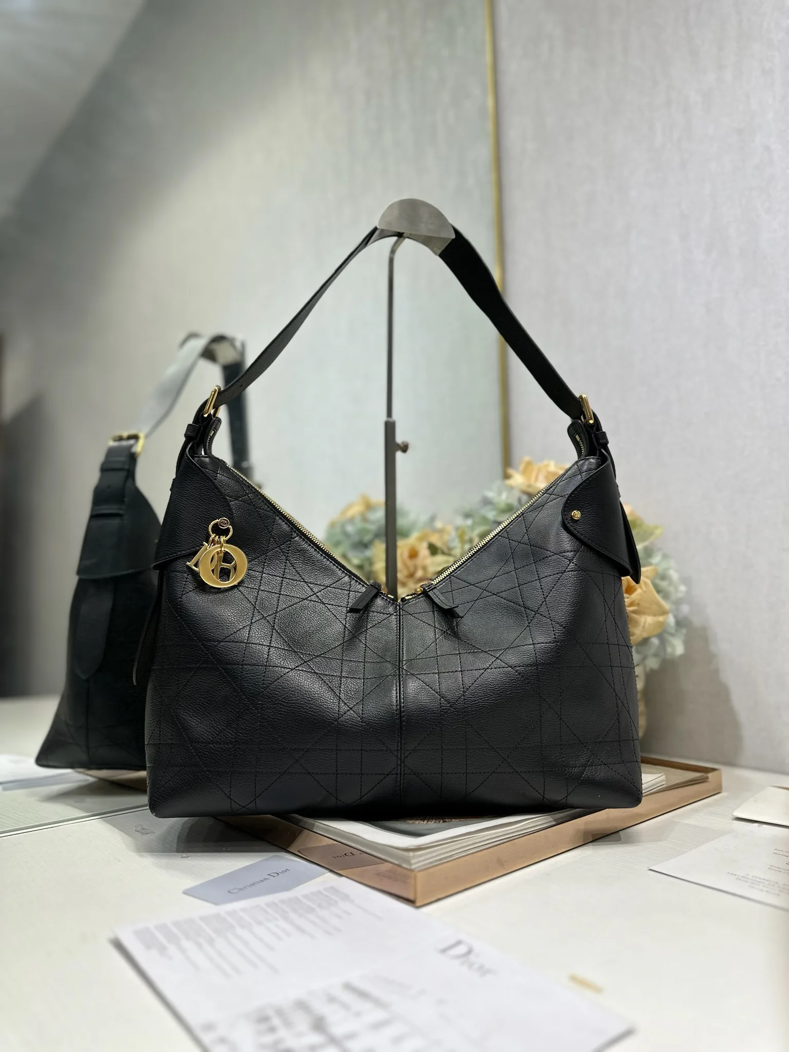 迪奥 2844 早春藤格纹羊皮手袋  女士单肩包