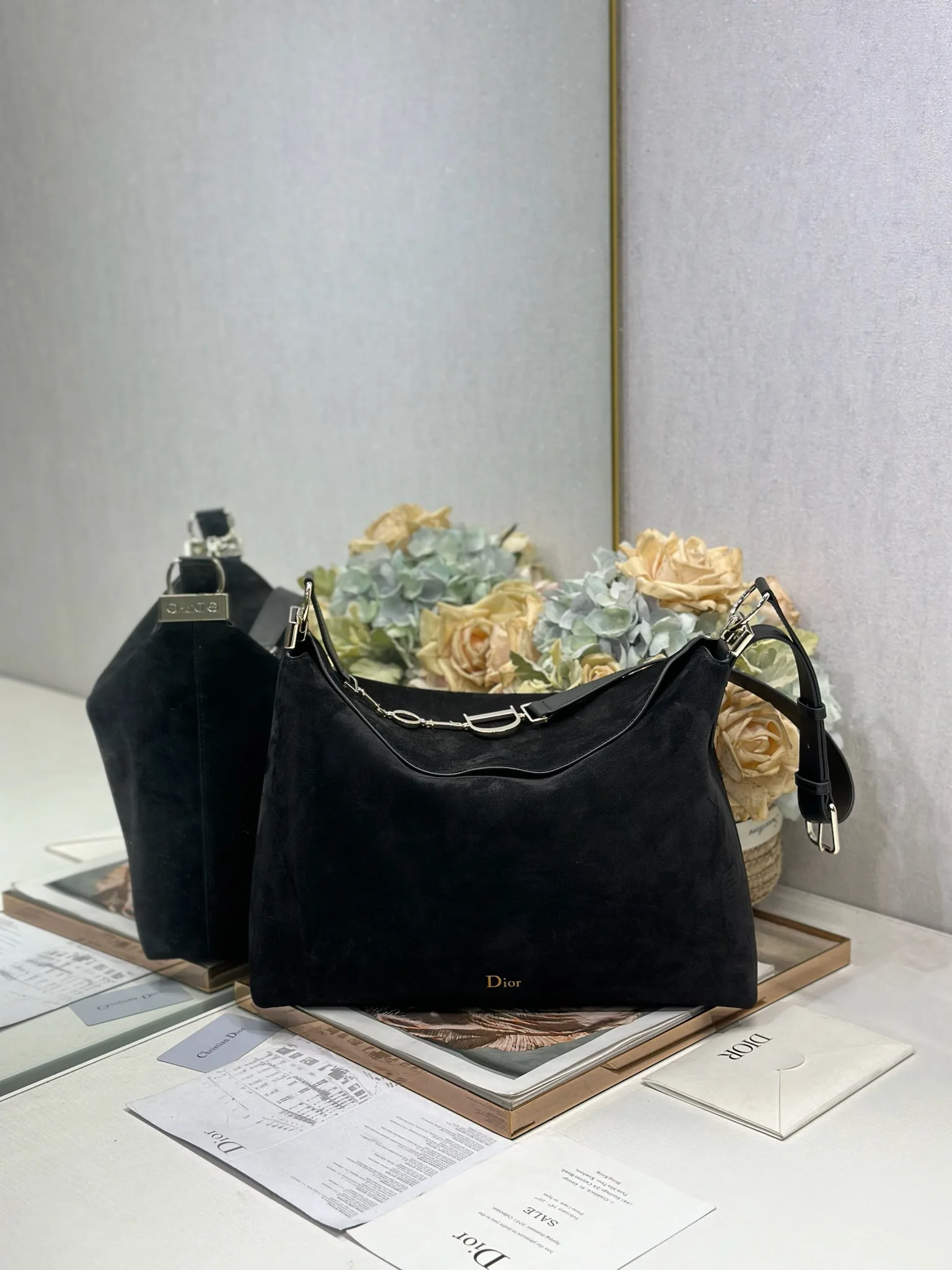 Dior 1414 Spring/Summer Color-Block Small Handbag Women s Shoulder Bag