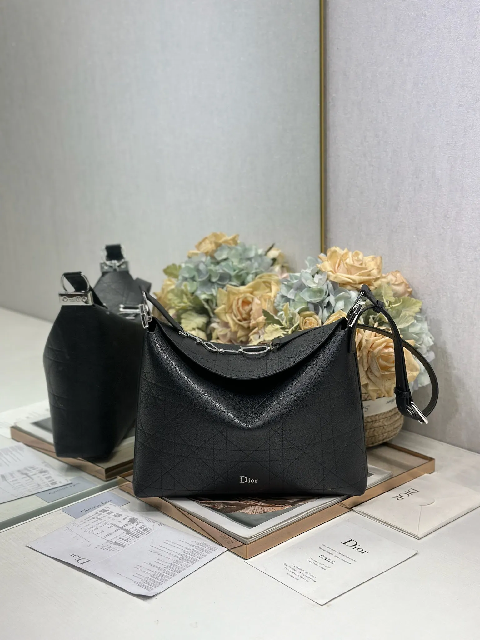 Dior 1412 Spring and Summer Color-Block Small Handbag Women s Shoulder Bag