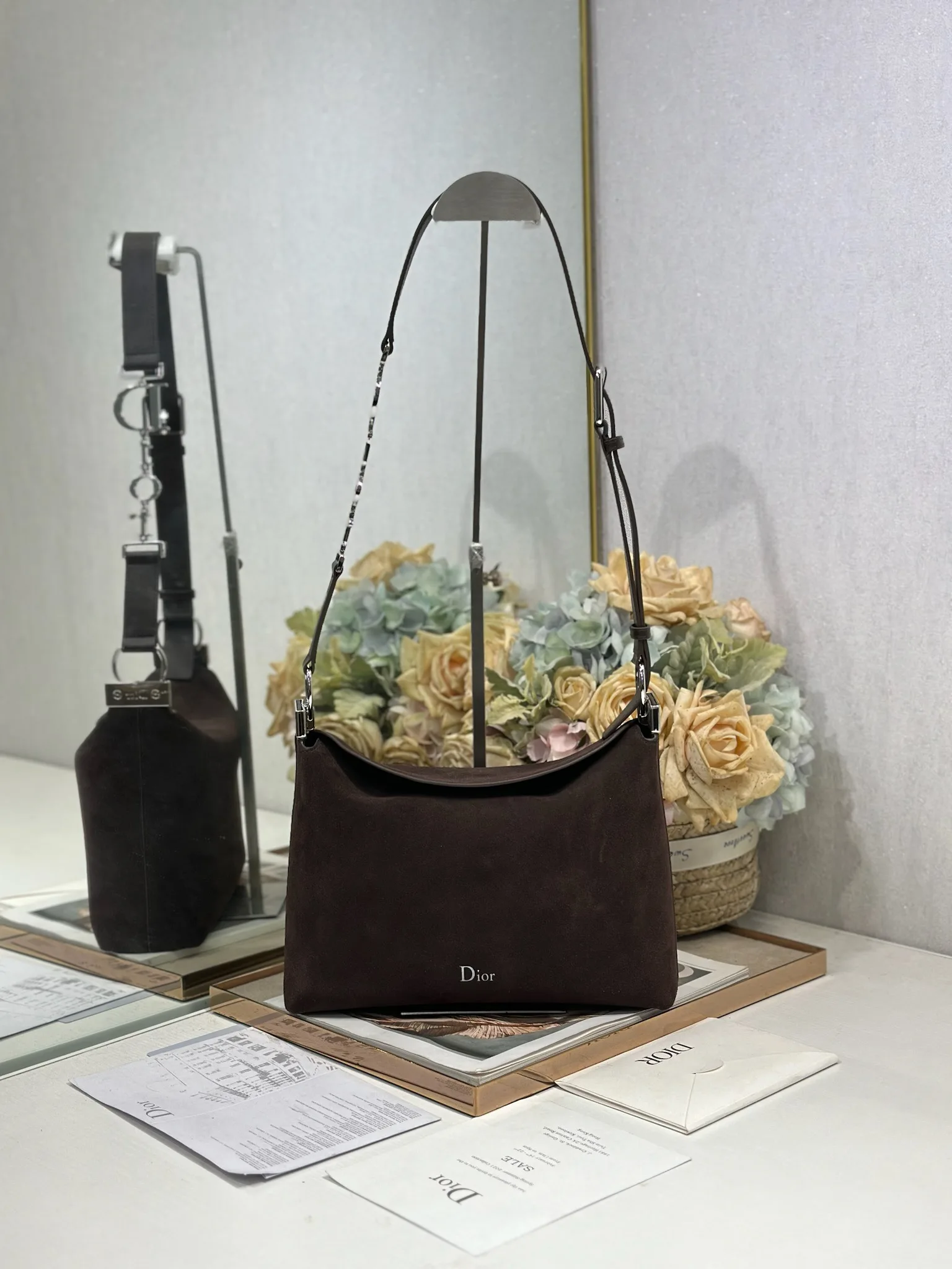 Dior 1411 Spring/Summer Color-Block Small Handbag Women s Shoulder Bag